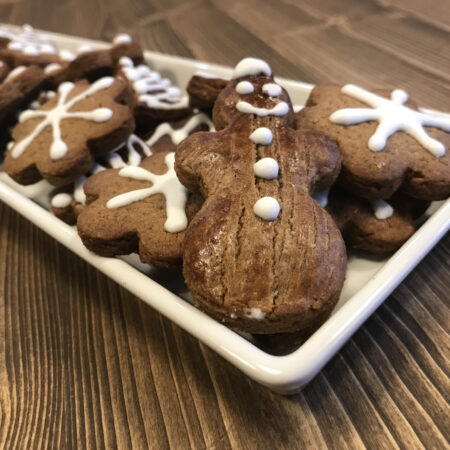 RYE WHOLEMEAL GINGERBREAD COOKIES