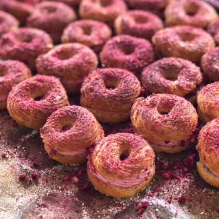 CHOUX BUNS WITH RASPBERRY CREME PATISSERIE