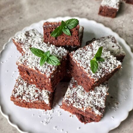 COURGETTE CAKE
