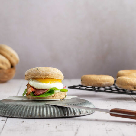 WHOLEMEAL ENGLISH MUFFINS