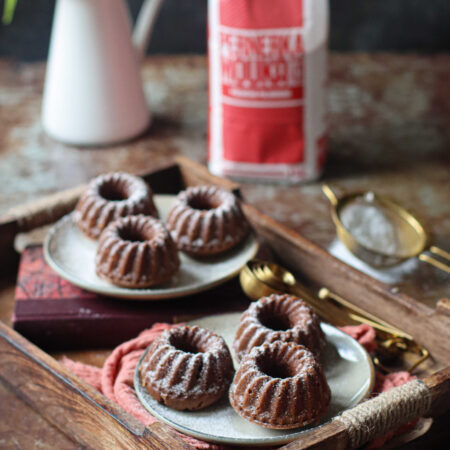 VEGAN MINI BUNDT CAKES